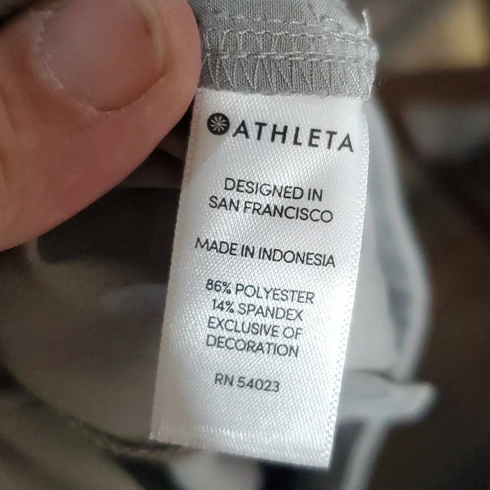 Athleta grey like new lightweight active wear pants - Picture 7 of 7